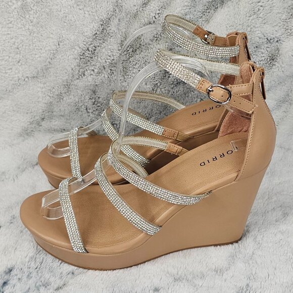 Torrid Sz 10WW Lucite Multi Strap Wedges Rhinestone Detail Stretchy Bands Dressy - Picture 10 of 12
